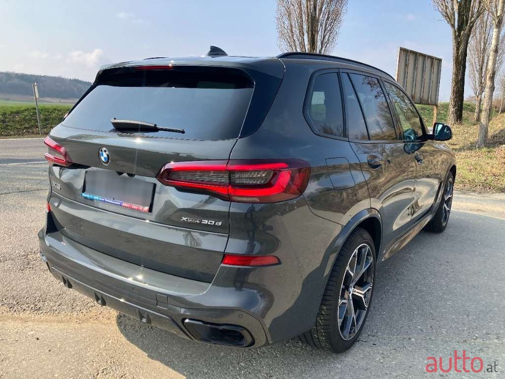 2022' BMW X5 photo #4