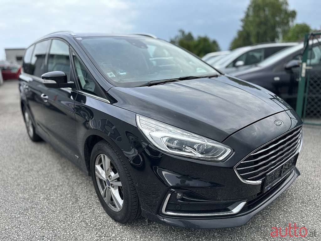2020' Ford Galaxy photo #2