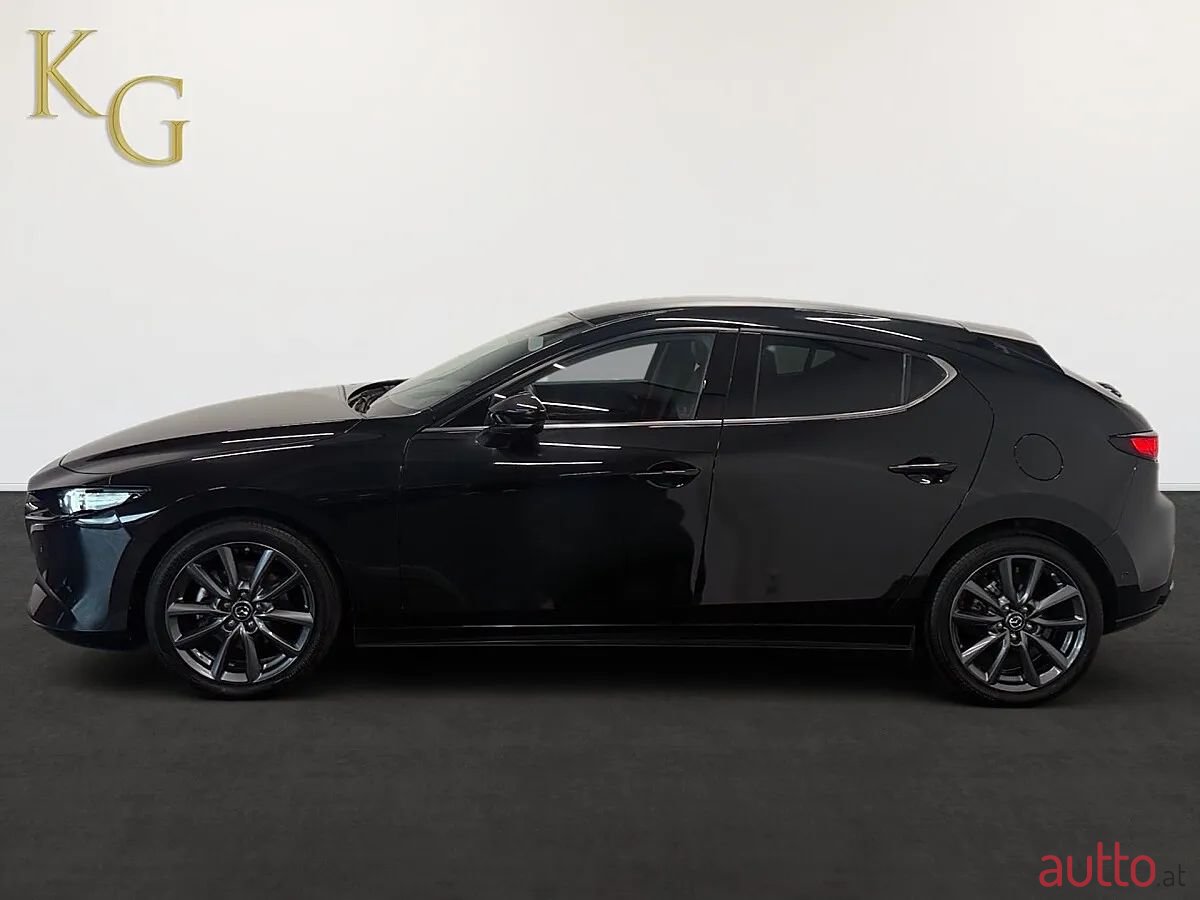 2021' Mazda Mazda3 photo #3