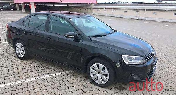 2012' Volkswagen Jetta photo #4