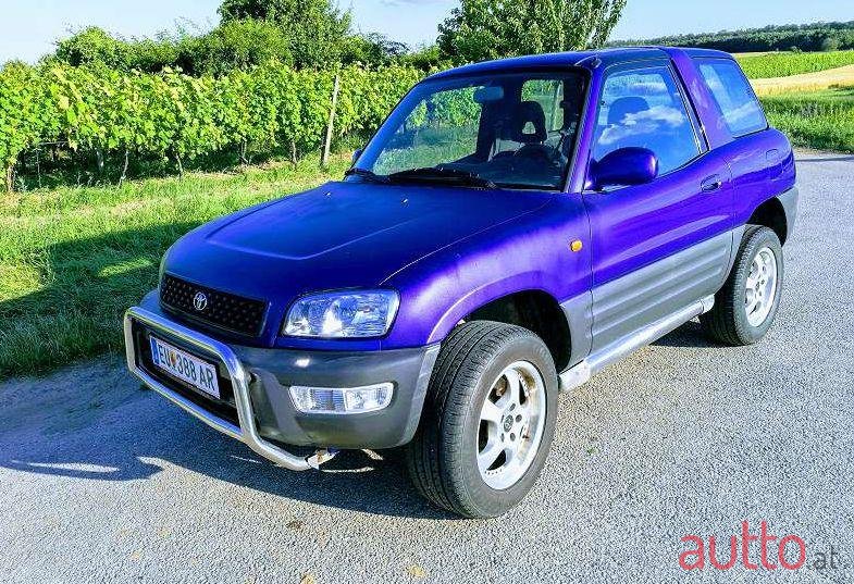 1999' Toyota RAV4 photo #2