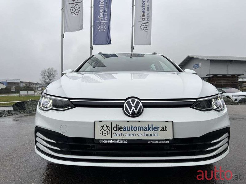 2022' Volkswagen Golf photo #5