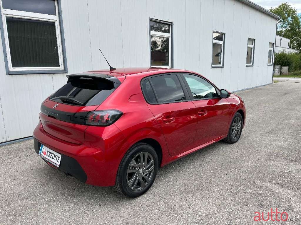 2021' Peugeot 208 photo #6