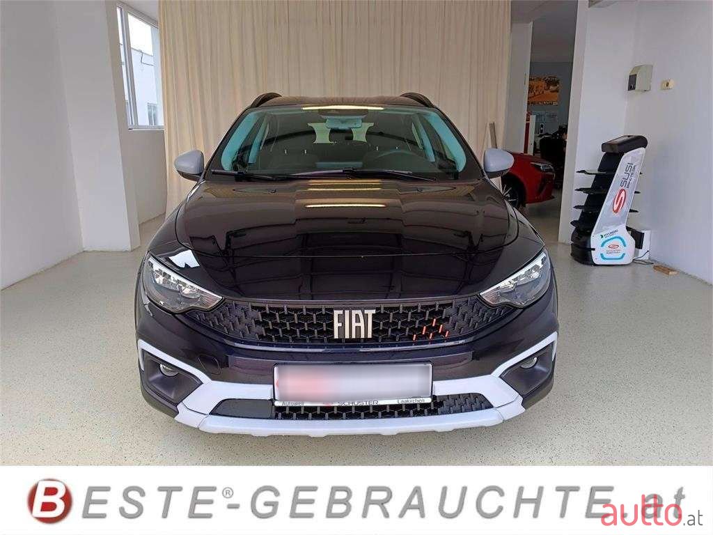 2023' Fiat Tipo photo #2