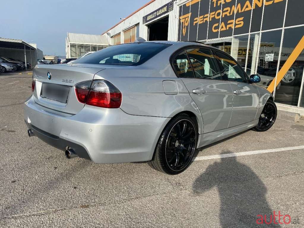 2008' BMW 3Er-Reihe photo #4