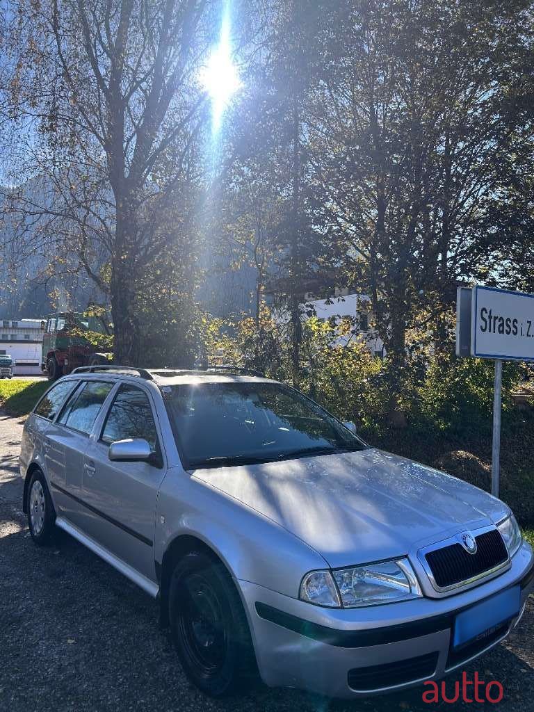 2001' Skoda Octavia photo #3