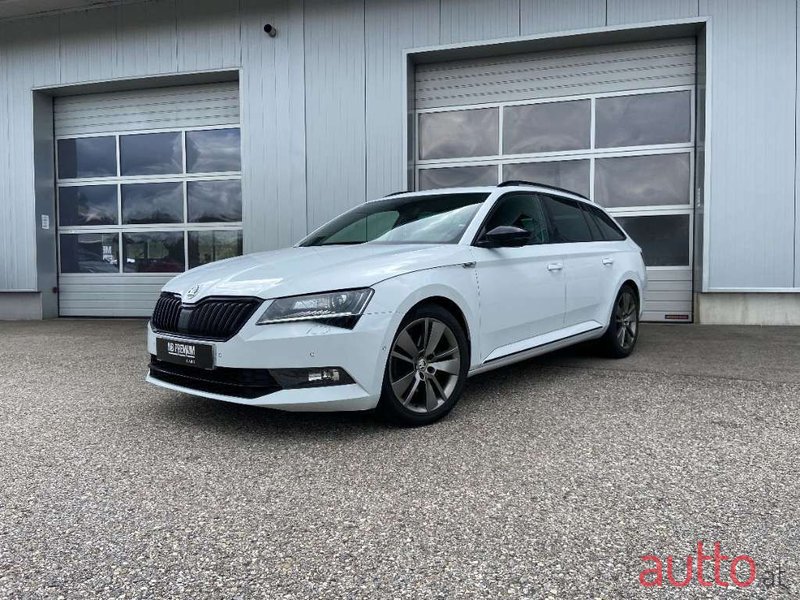 2017' Skoda Superb photo #3