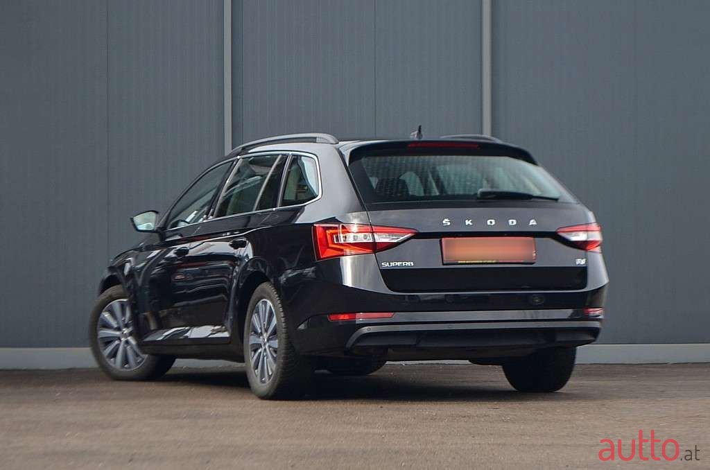 2020' Skoda Superb photo #4