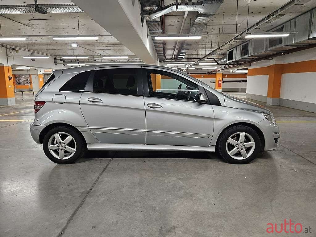 2011' Mercedes-Benz B-Klasse photo #6