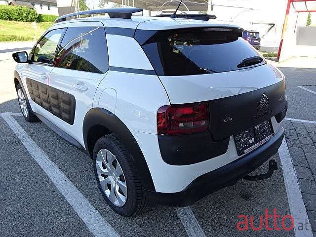 2017' Citroen C4 Cactus photo #4