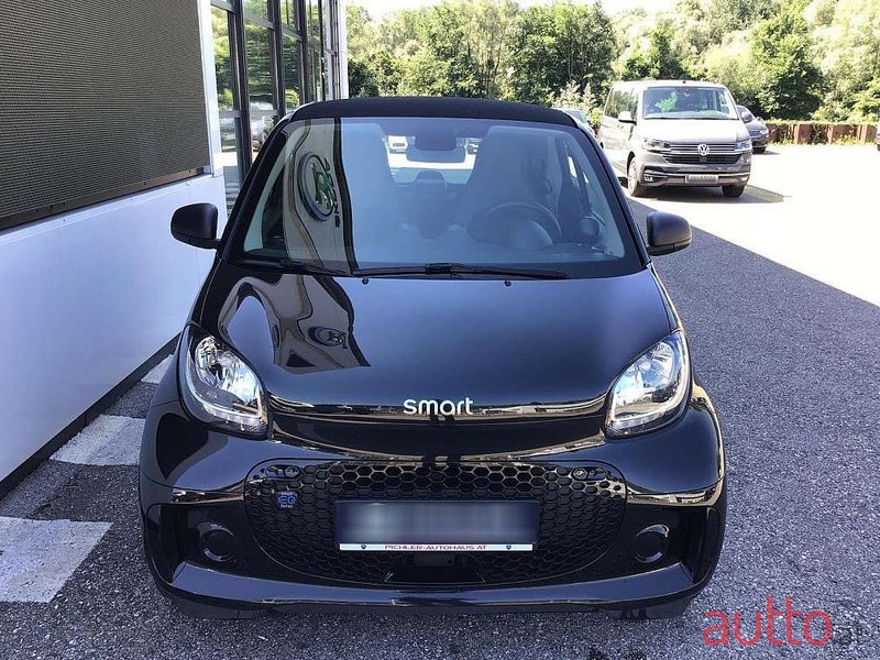 2021' Smart Fortwo photo #2
