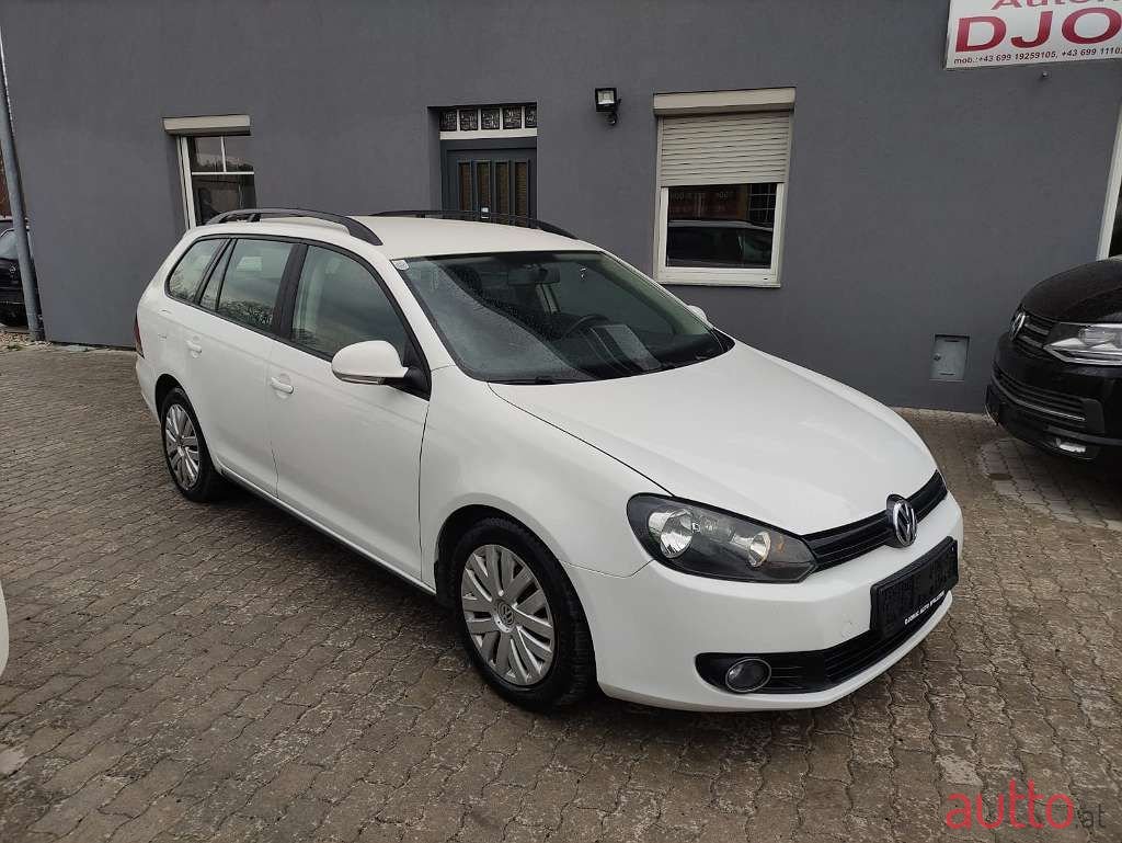 2013' Volkswagen Golf photo #4