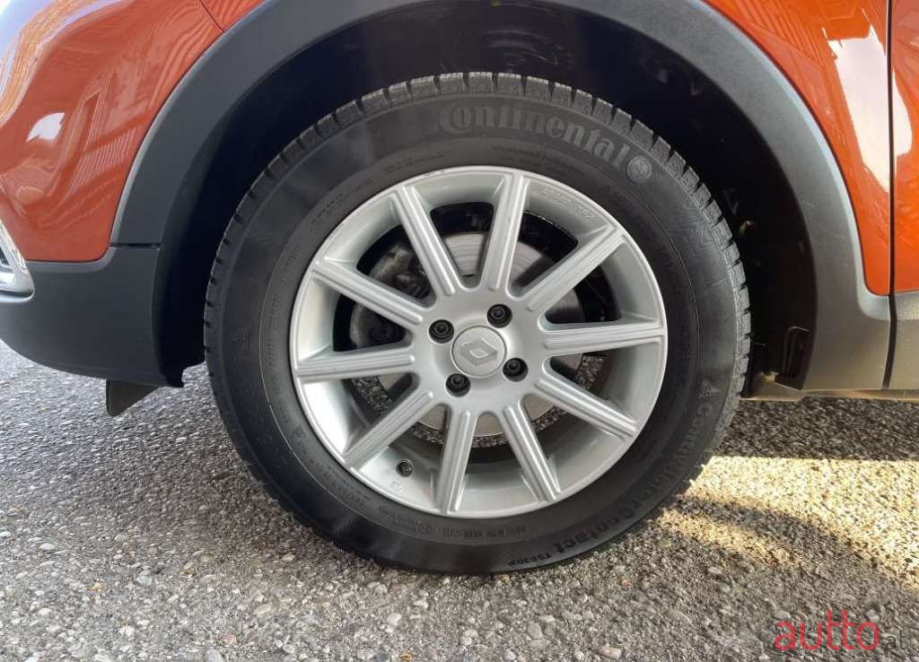 2015' Renault Captur photo #6