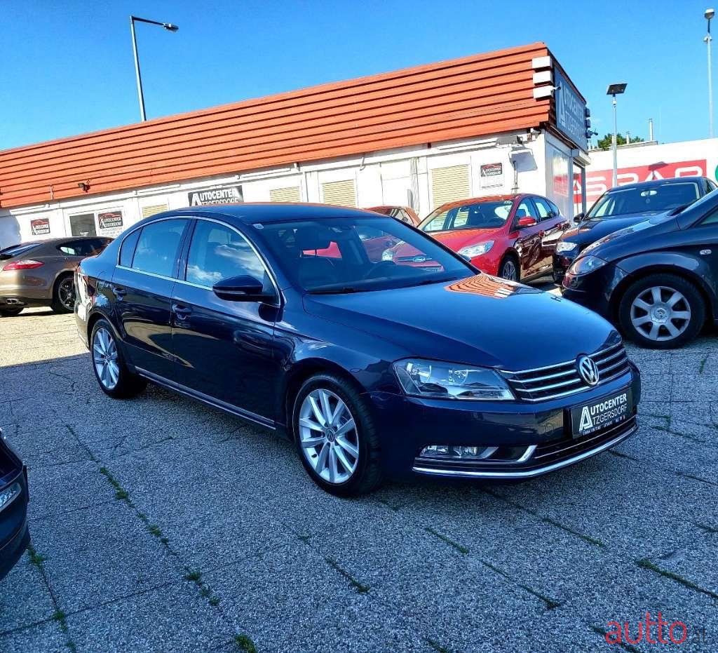 2012' Volkswagen Passat photo #1