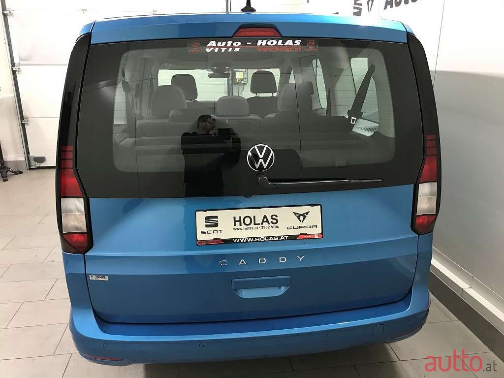 2022' Volkswagen Caddy photo #5