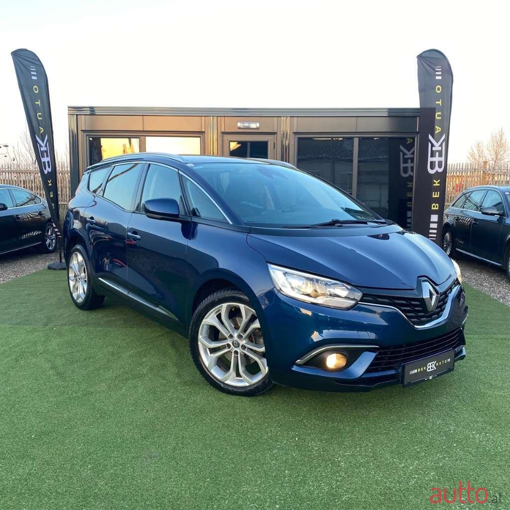 2017' Renault Scenic photo #2