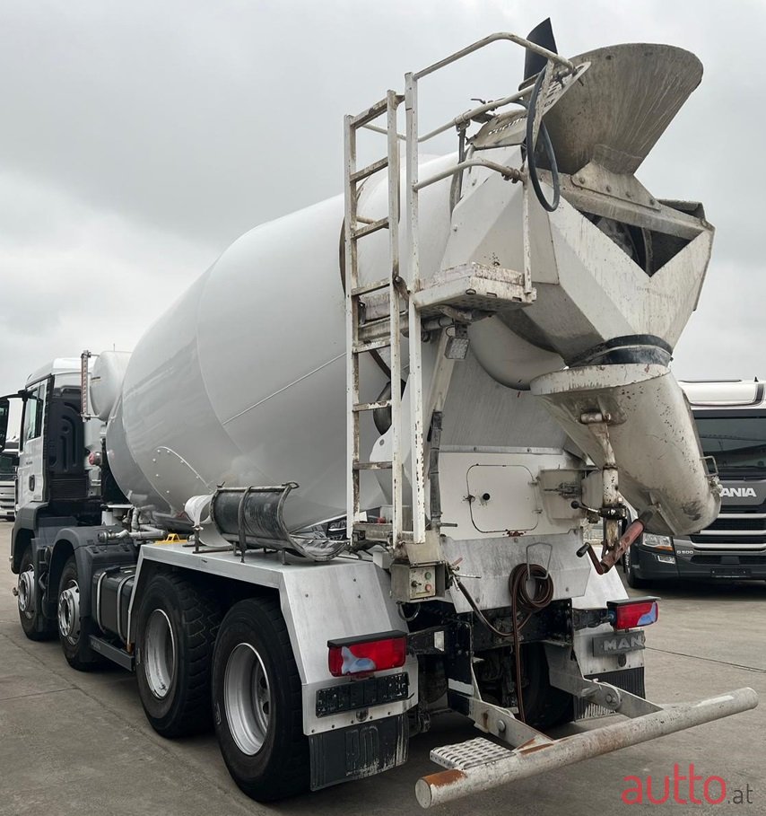 2017' MAN TGS 32.420 photo #2