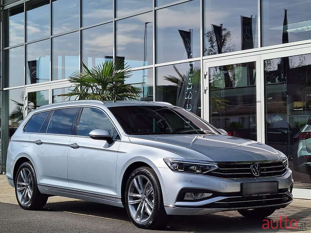 2023' Volkswagen Passat photo #5