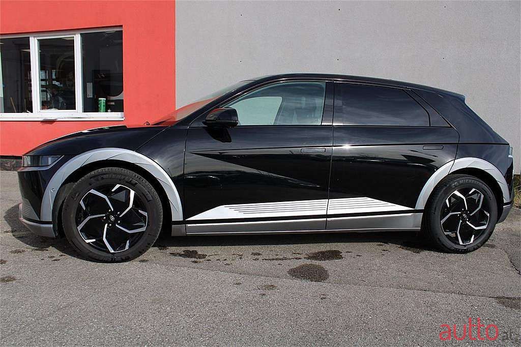 2022' Hyundai Ioniq 5 photo #4