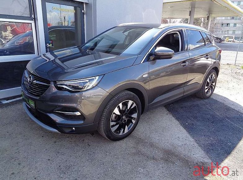 2017' Opel Grandland X photo #1