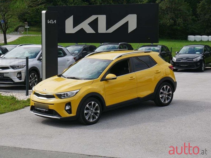 2017' Kia Stonic photo #1