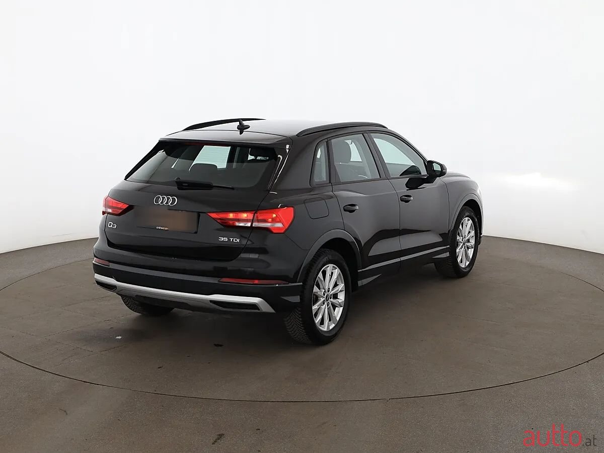 2023' Audi Q3 photo #2