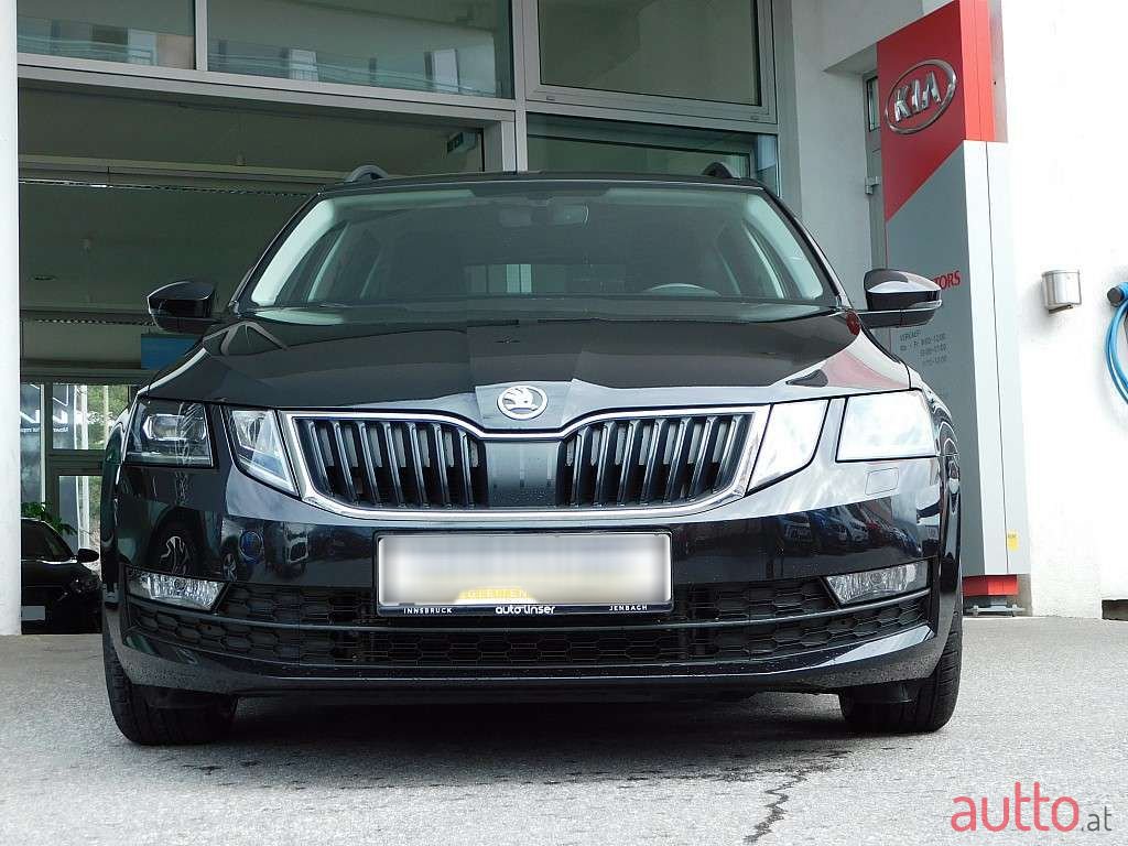 2019' Skoda Octavia photo #3