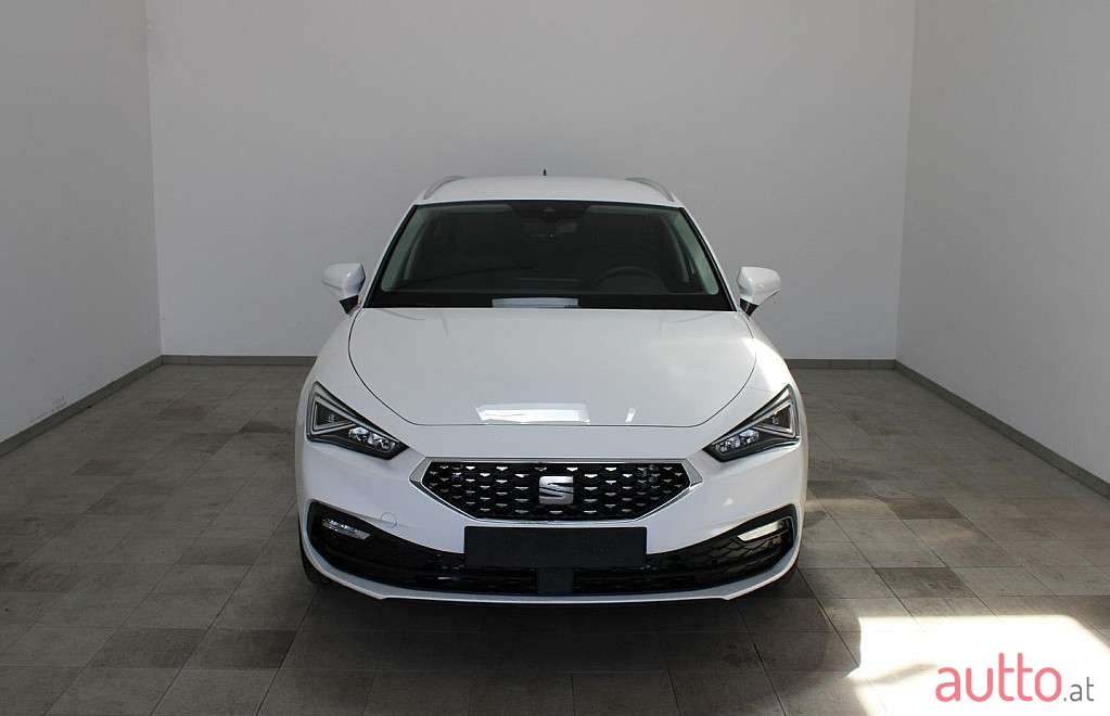 2023' SEAT Leon photo #3
