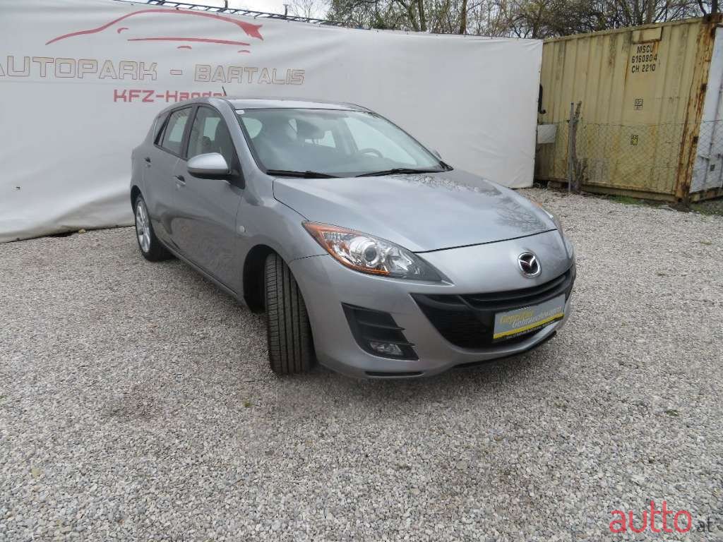 2011' Mazda Mazda3 photo #2