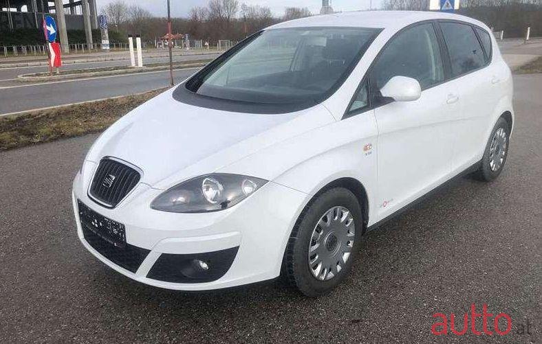 2012' SEAT Altea Xl photo #1