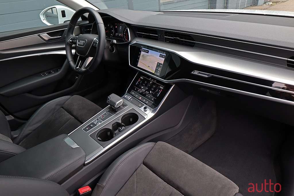 2020' Audi A6 photo #4