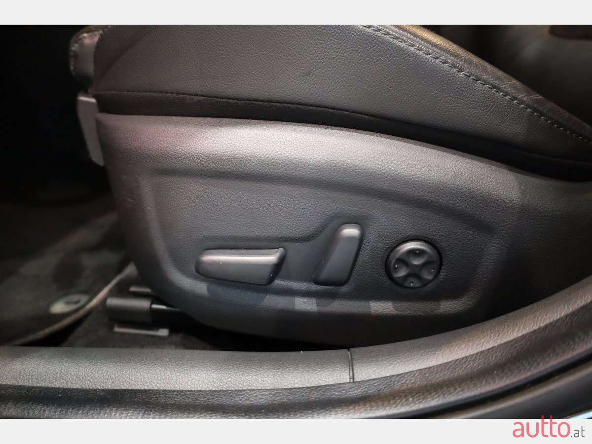 2022' Hyundai i30 photo #6