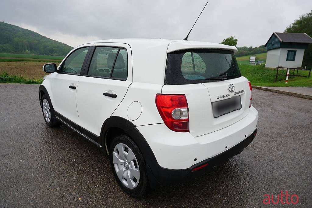 2012' Toyota Urban Cruiser photo #6