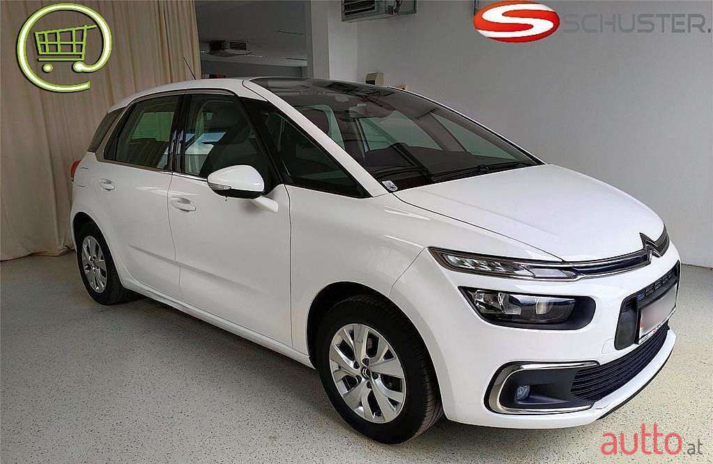 2017' Citroen C4 Picasso photo #1