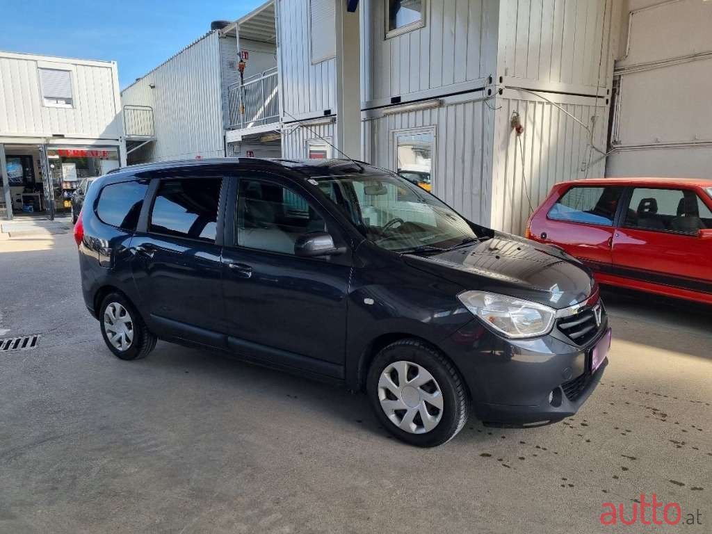 2015' Dacia Lodgy photo #3