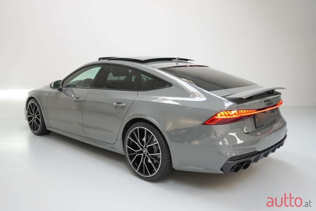 2019' Audi A7 photo #3