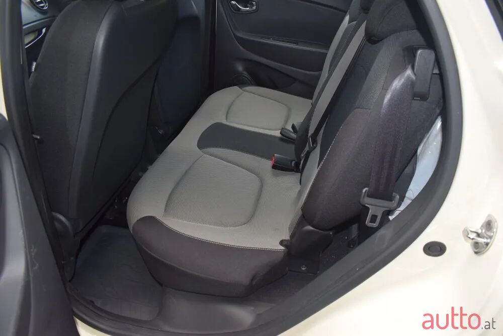 2013' Renault Captur photo #2