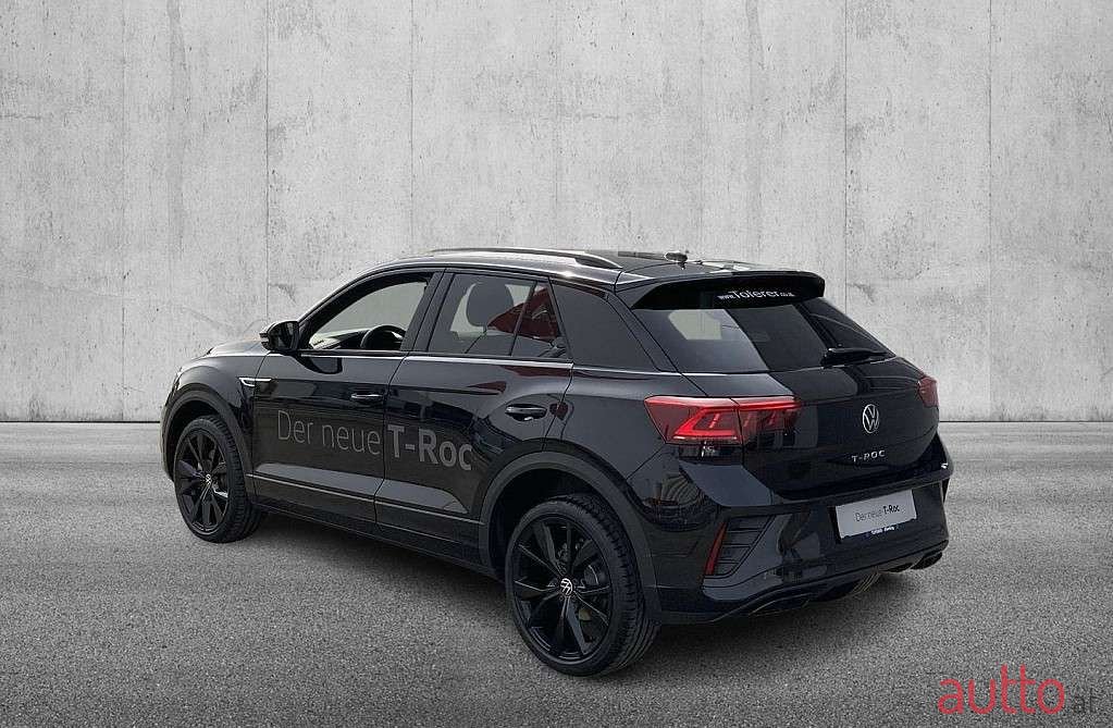 2022' Volkswagen T-Roc photo #6