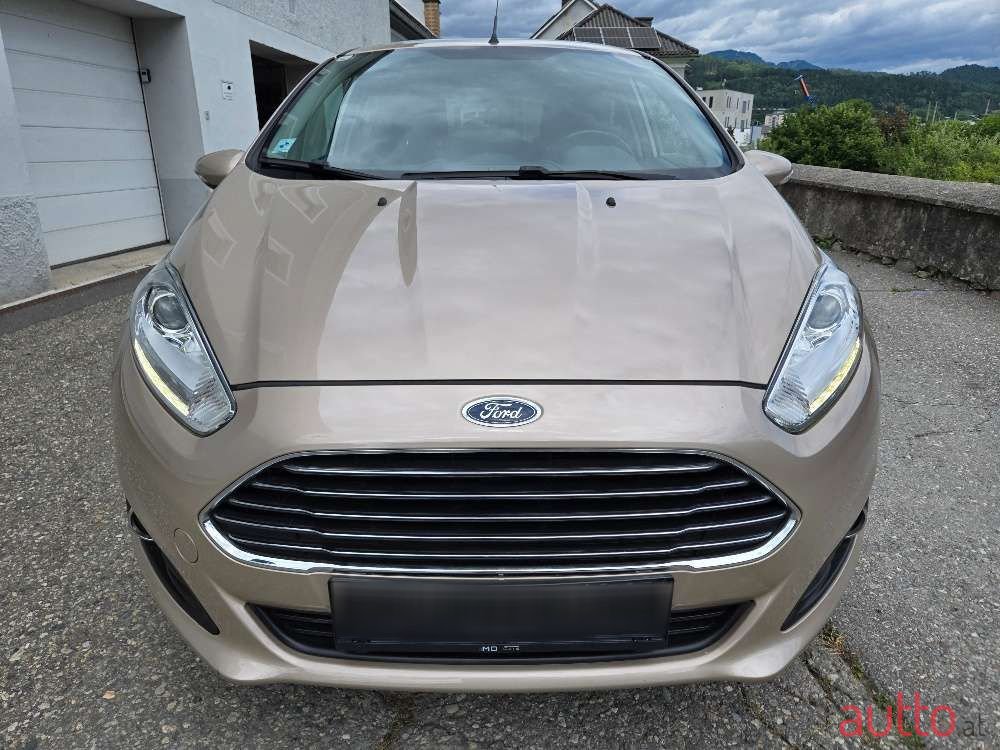 2016' Ford Fiesta photo #3