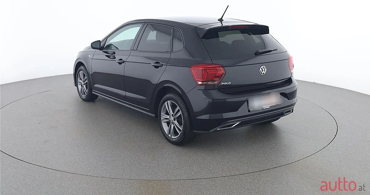 2019' Volkswagen Polo photo #3