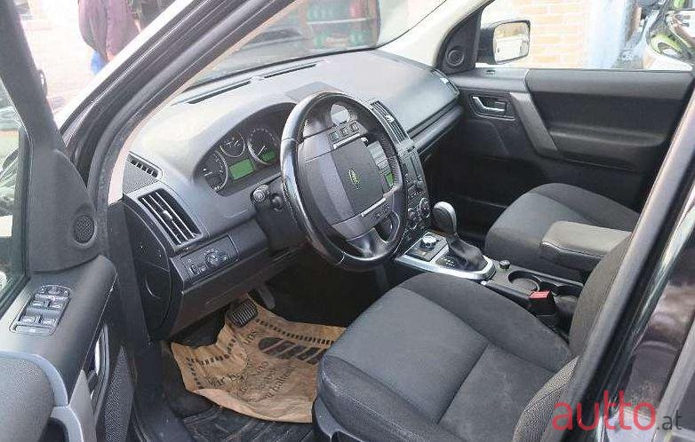 2009' Land Rover Freelander photo #2