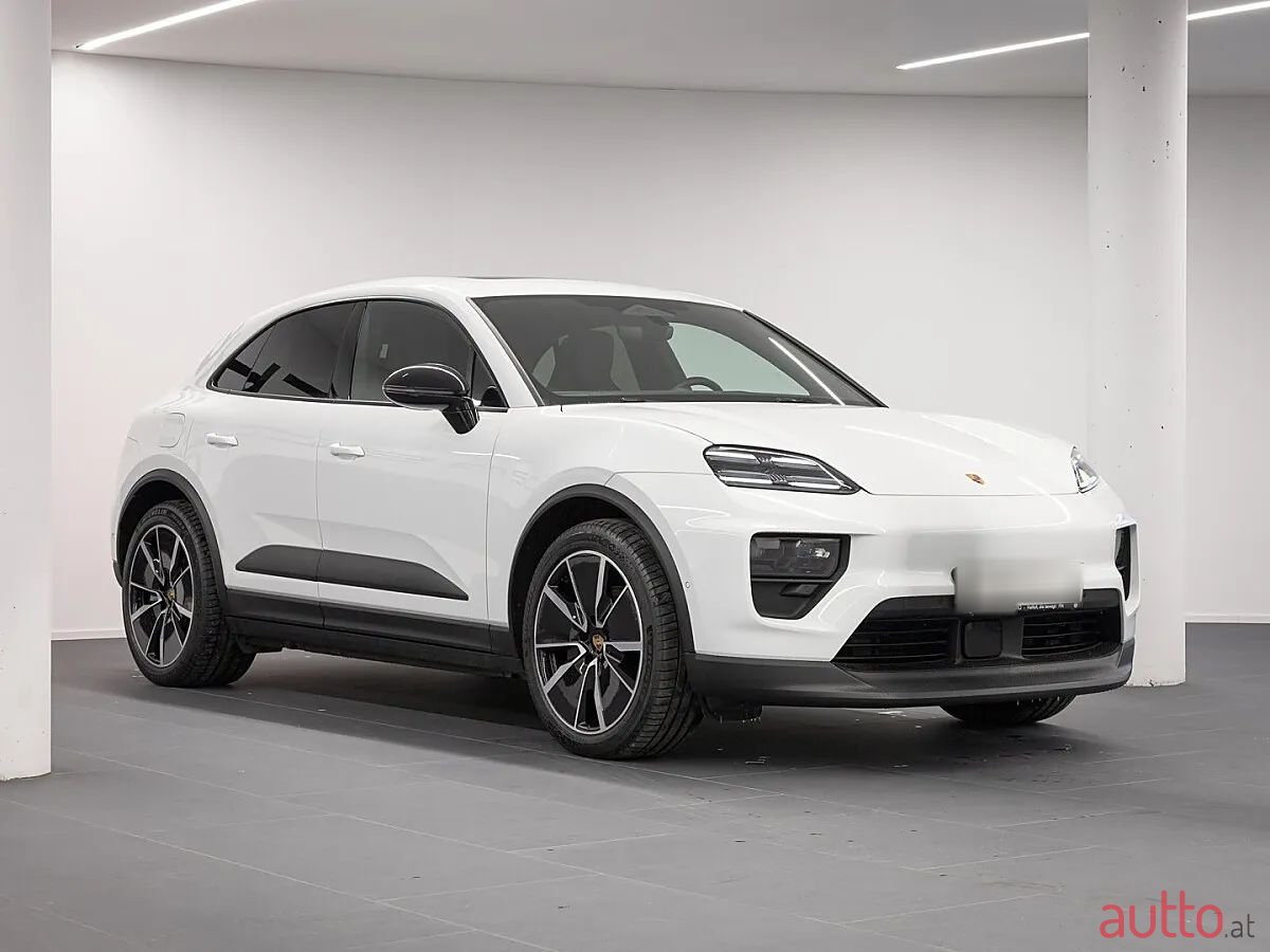 2024' Porsche Macan photo #3