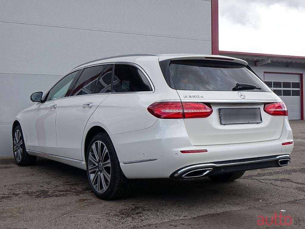 2020' Mercedes-Benz E-Klasse photo #4