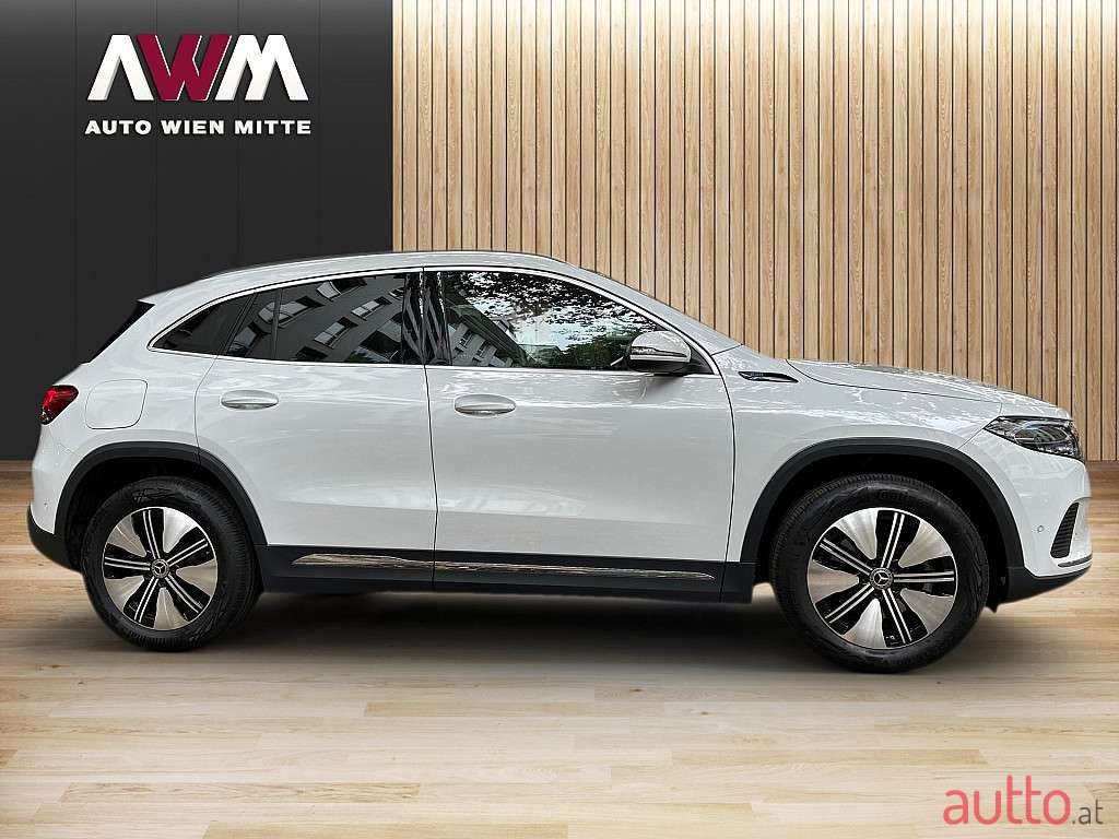 2022' Mercedes-Benz EQA photo #2