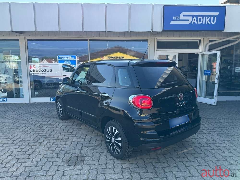 2018' Fiat 500L photo #2