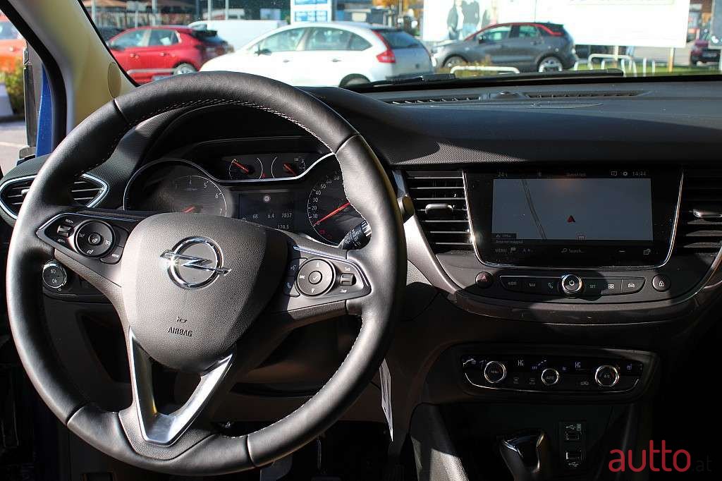 2021' Opel Crossland photo #4