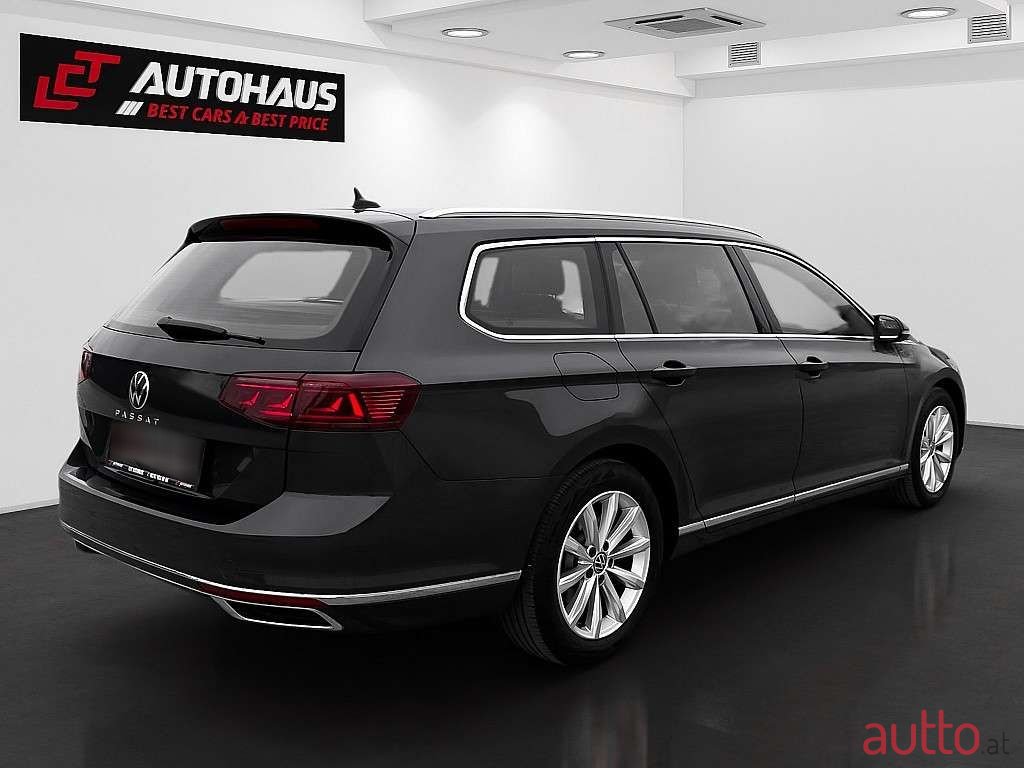 2022' Volkswagen Passat photo #6