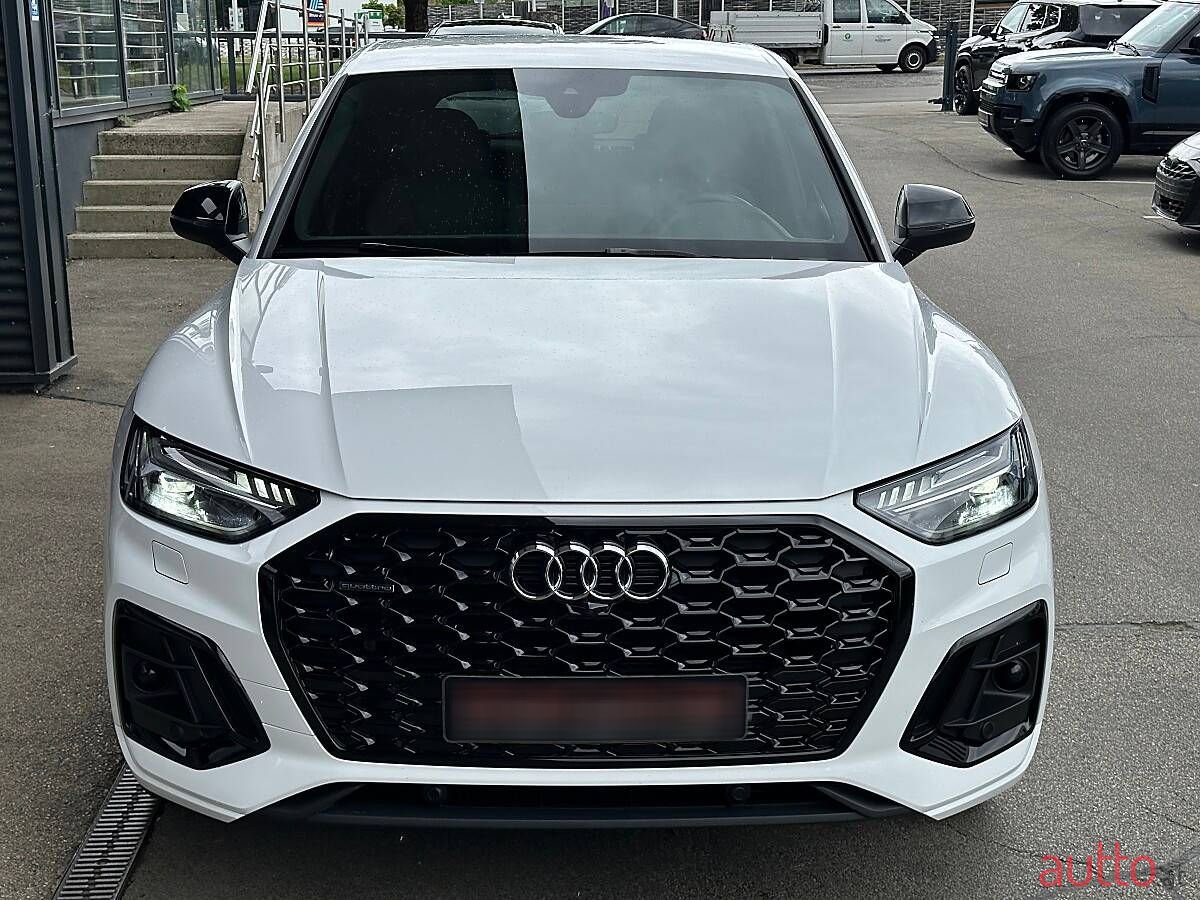 2022' Audi Q5 photo #2