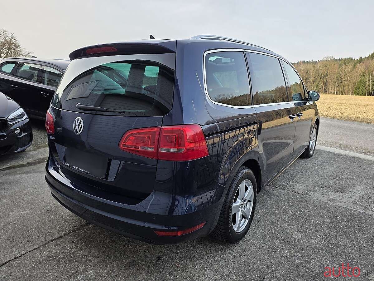 2014' Volkswagen Sharan photo #4