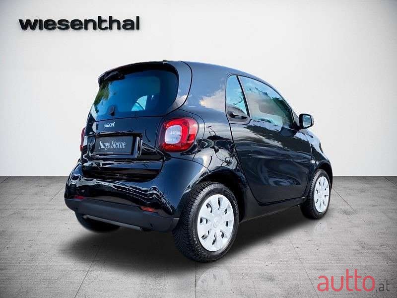 2017' Smart Fortwo photo #4